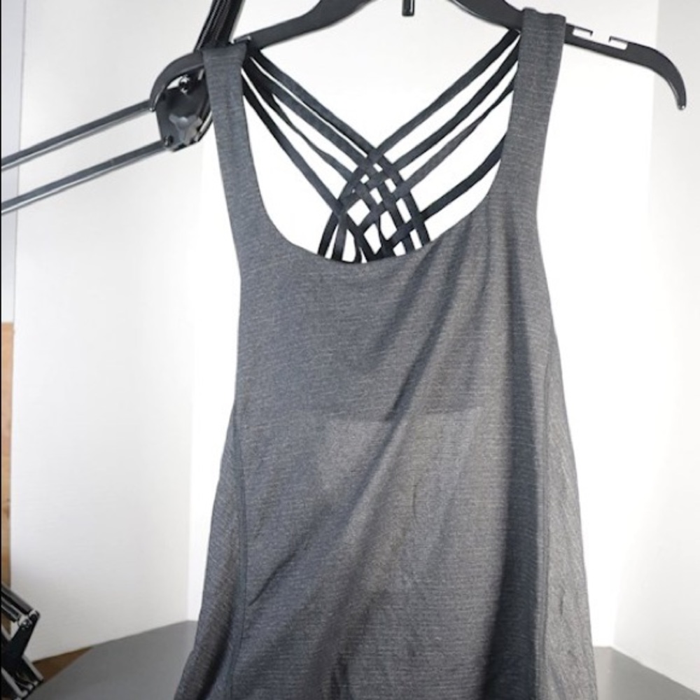 Lululemon Women's Shirt Size 4